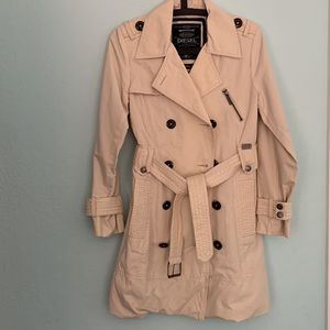 DIESEL Trench Coat 🧥, Cream Color, Size Small, Excellent Condition.